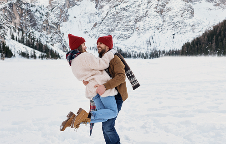 Kashmir Winter Honeymoon Special For Newly Married Couples Package